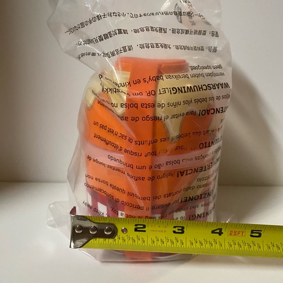 Disney Munchlings Bento Box Turning Red Panda Mei Lee Pixar Food Container New - Picture 3 of 8